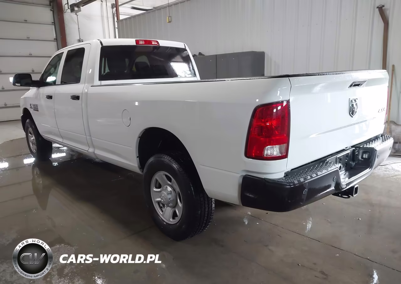 2017 Ram 3500 Tradesman 4X4 8' Box VIN:3C63R3GL9HG714809 - 3