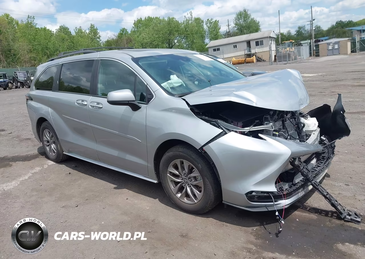 2025 Toyota Sienna Xle – zdjęcie 1 z 16