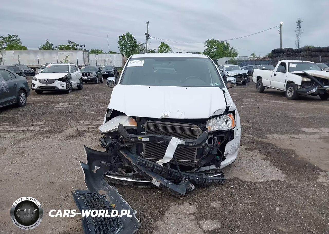 2014 Chrysler Town & Country Touring-L VIN:2C4RC1CG9ER168732 - 12