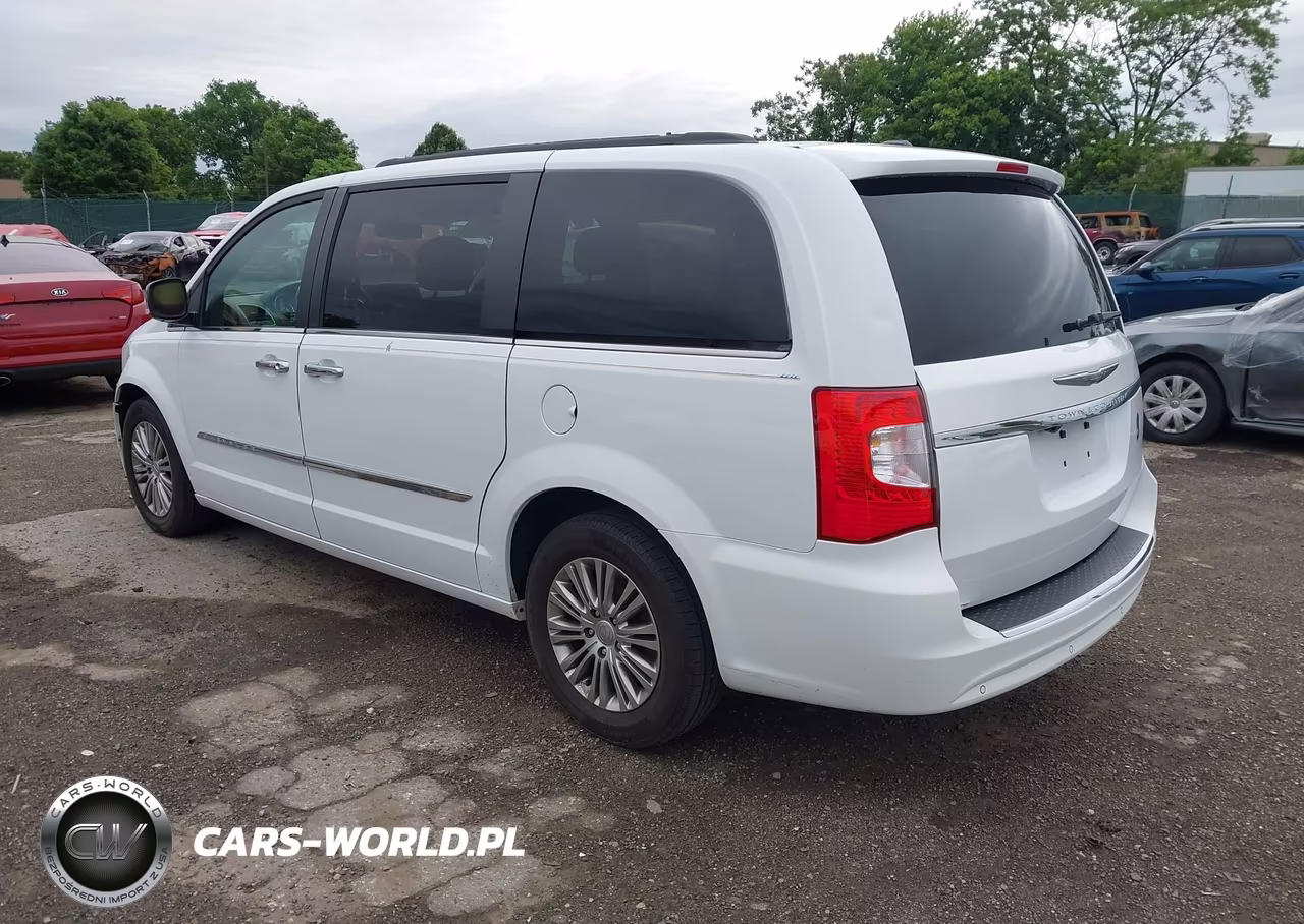 2014 Chrysler Town & Country Touring-L VIN:2C4RC1CG9ER168732 - 3