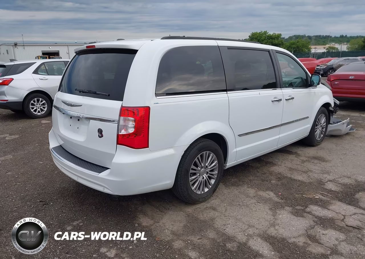 2014 Chrysler Town & Country Touring-L VIN:2C4RC1CG9ER168732 - 4