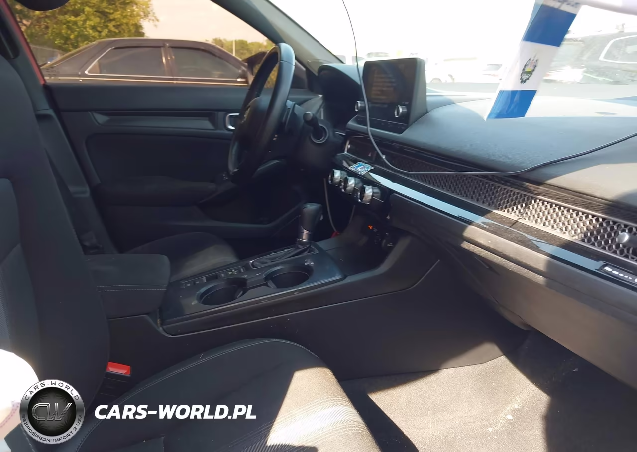 2022 Honda Civic Sport VIN:2HGFE2F5XNH587404 - 5