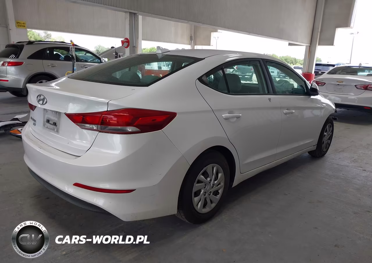 2017 Hyundai Elantra Se VIN:5NPD74LF3HH079165 - 4