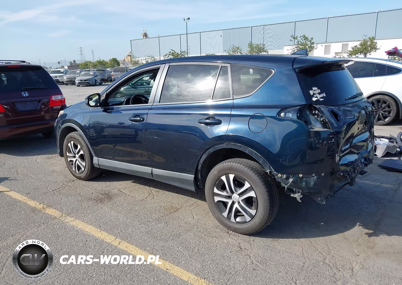2017 Toyota Rav4 Le VIN:JTMZFREV7HJ139711 - 3