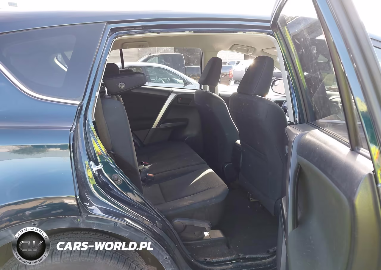 2017 Toyota Rav4 Le VIN:JTMZFREV7HJ139711 - 8