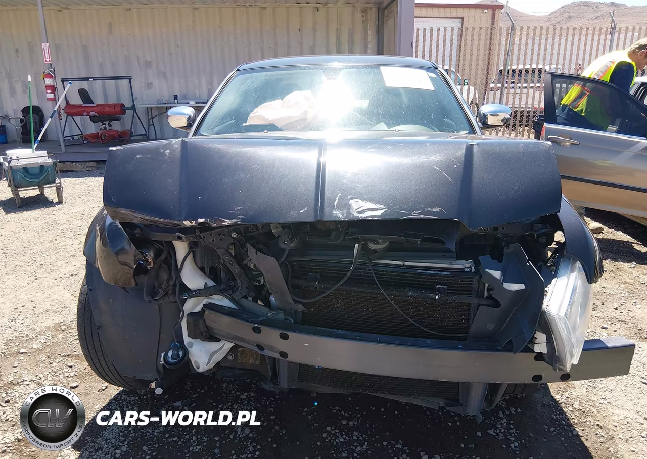2007 Chrysler 300C VIN:2C3KK63H07H636418 - 13