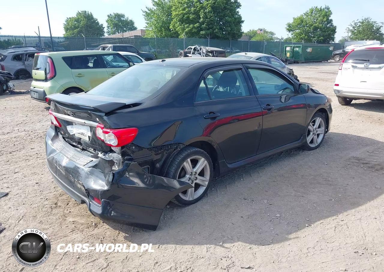 2013 Toyota Corolla S VIN:2T1BU4EE6DC052527 - 4