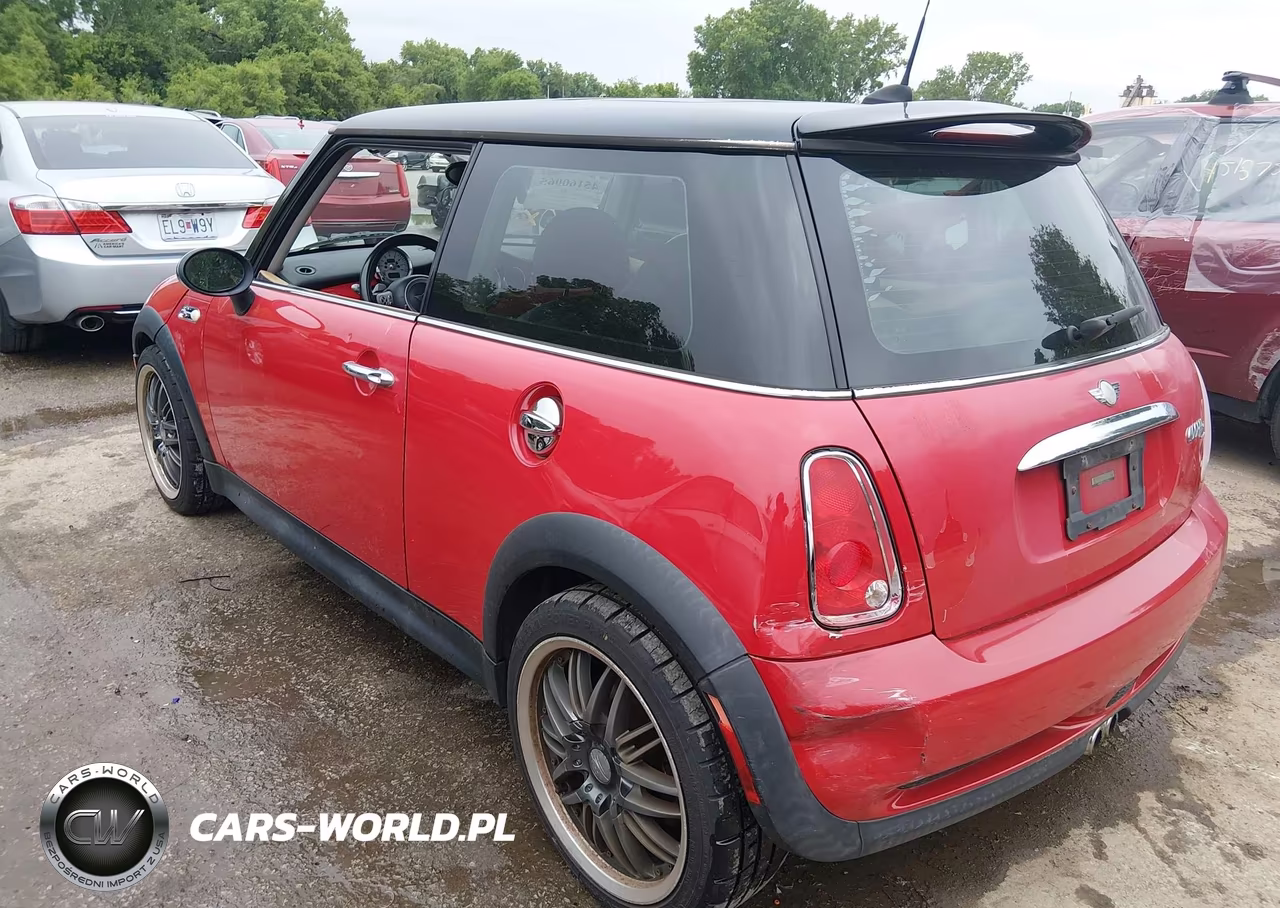 2006 Mini Cooper S VIN:WMWRE33546TJ36248 - 3