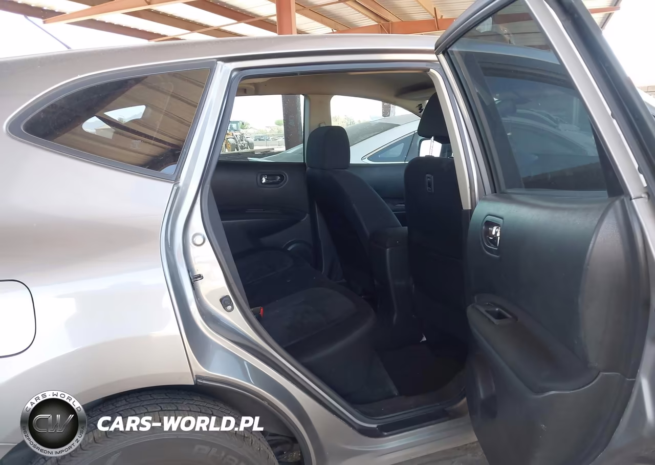 2014 Nissan Rogue Select S VIN:JN8AS5MV1EW703651 - 8