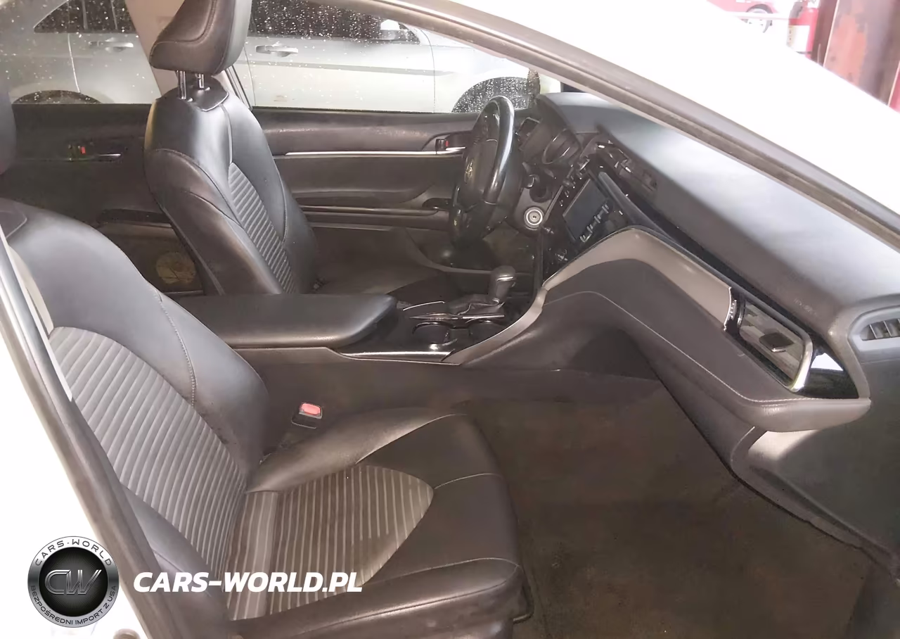 2018 Toyota Camry Se VIN:JTNB11HK6J3008035 - 5