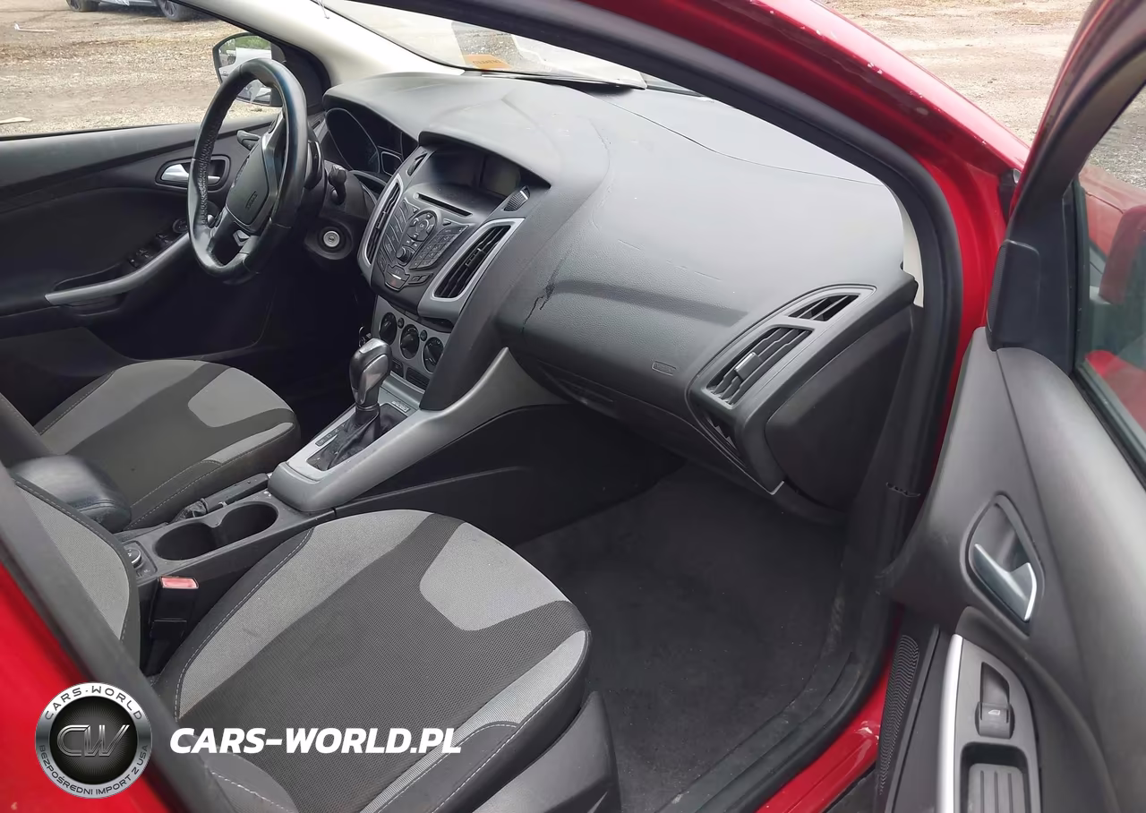 2012 Ford Focus Se VIN:1FAHP3F27CL362733 - 5