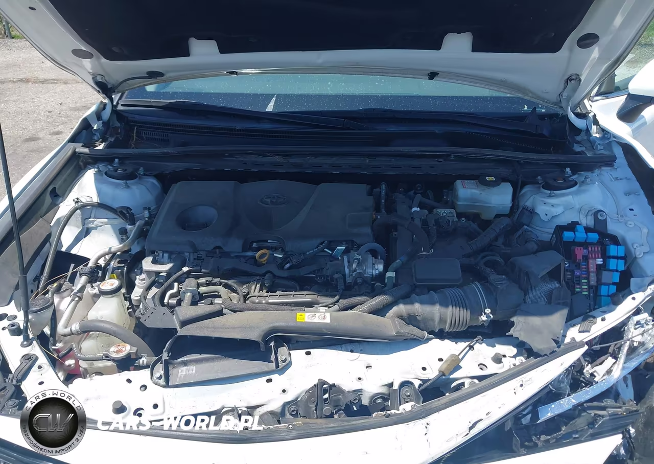 2022 Toyota Camry Le Hybrid VIN:4T1C31AK2NU578011 - 10