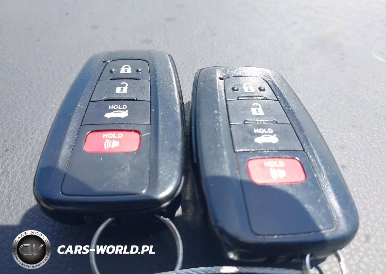 2022 Toyota Camry Le Hybrid VIN:4T1C31AK2NU578011 - 11
