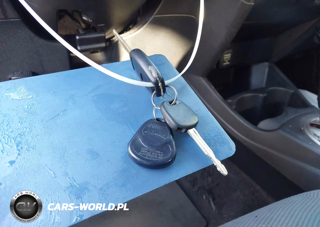 2012 Honda Fit VIN:JHMGE8H3XCC037619 - 11