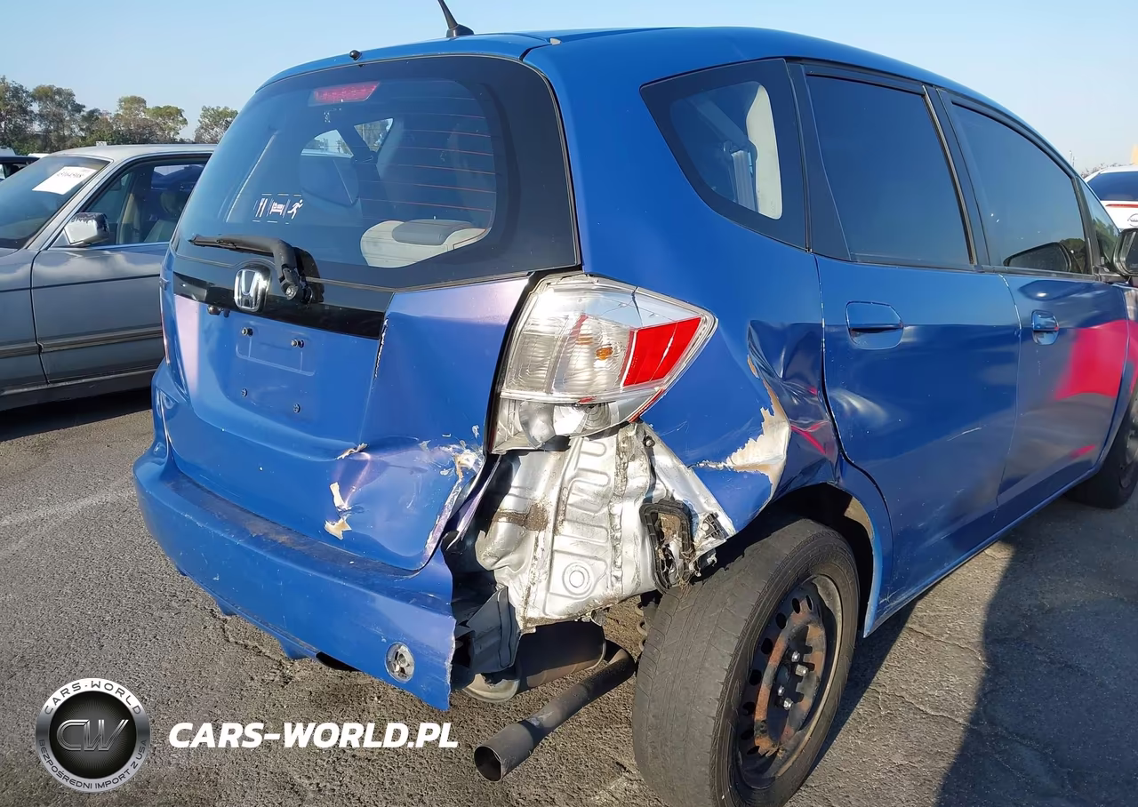 2012 Honda Fit VIN:JHMGE8H3XCC037619 - 6