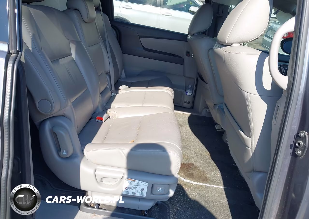 2014 Honda Odyssey Touring-Touring Elite VIN:5FNRL5H93EB009895 - 8