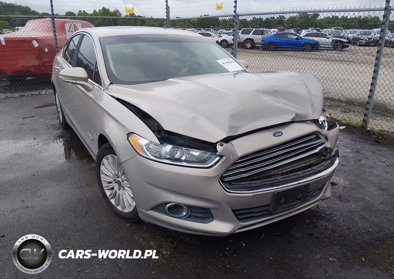 2015 Ford Fusion Hybrid Se – zdjęcie 1 z 15