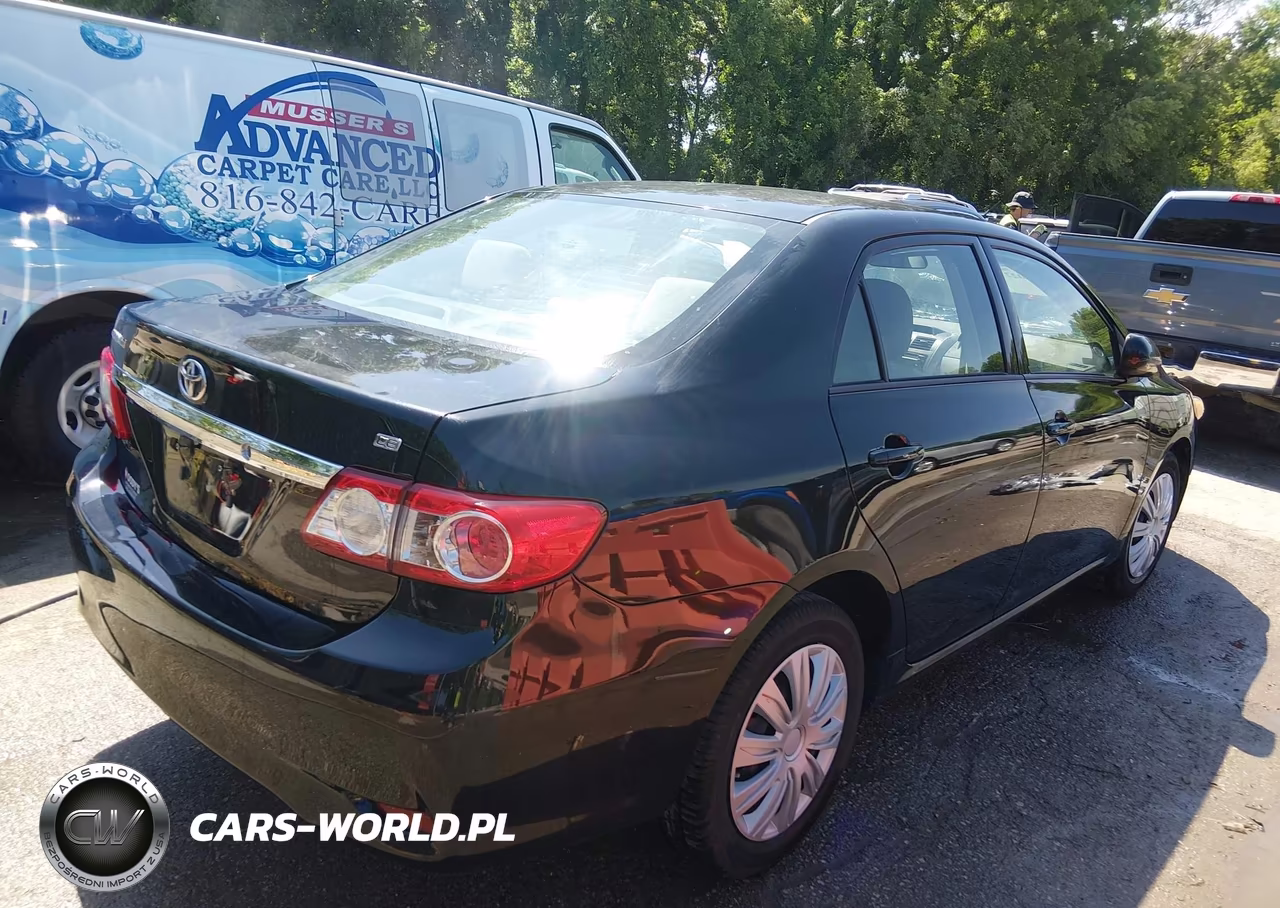 2012 Toyota Corolla Le VIN:5YFBU4EE8CP057355 - 4
