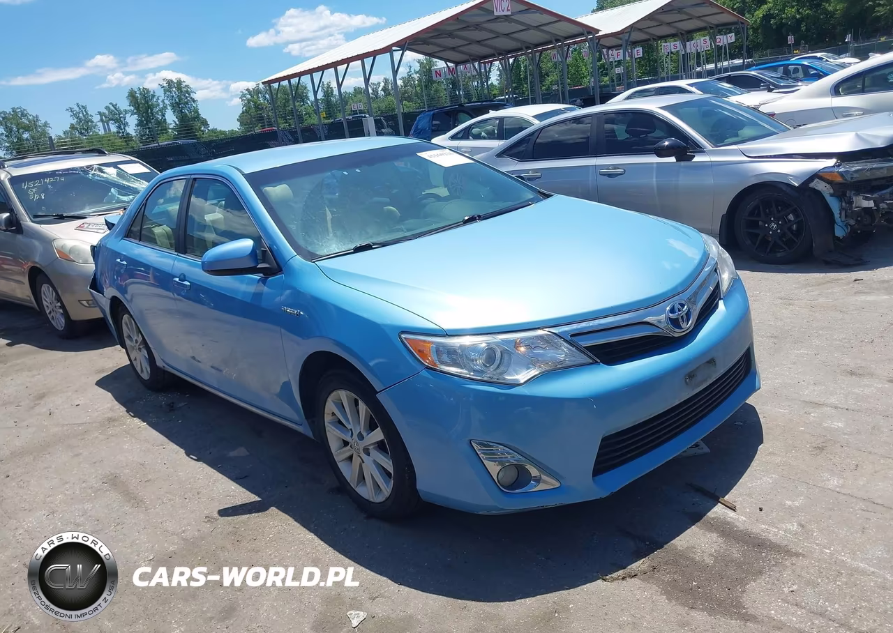 2013 Toyota Camry Hybrid Xle – zdjęcie 1 z 16
