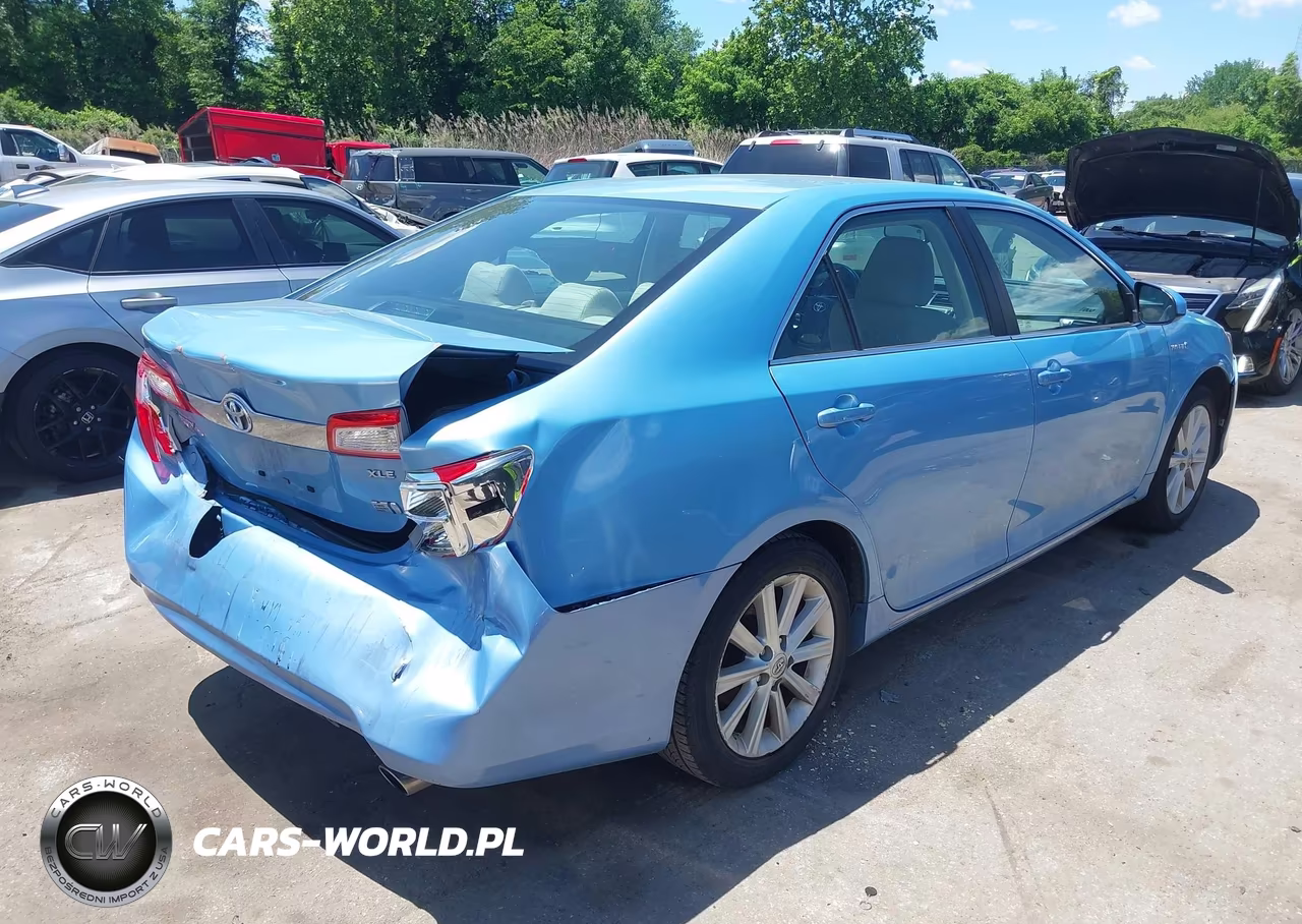 2013 Toyota Camry Hybrid Xle VIN:4T1BD1FKXDU077058 - 4