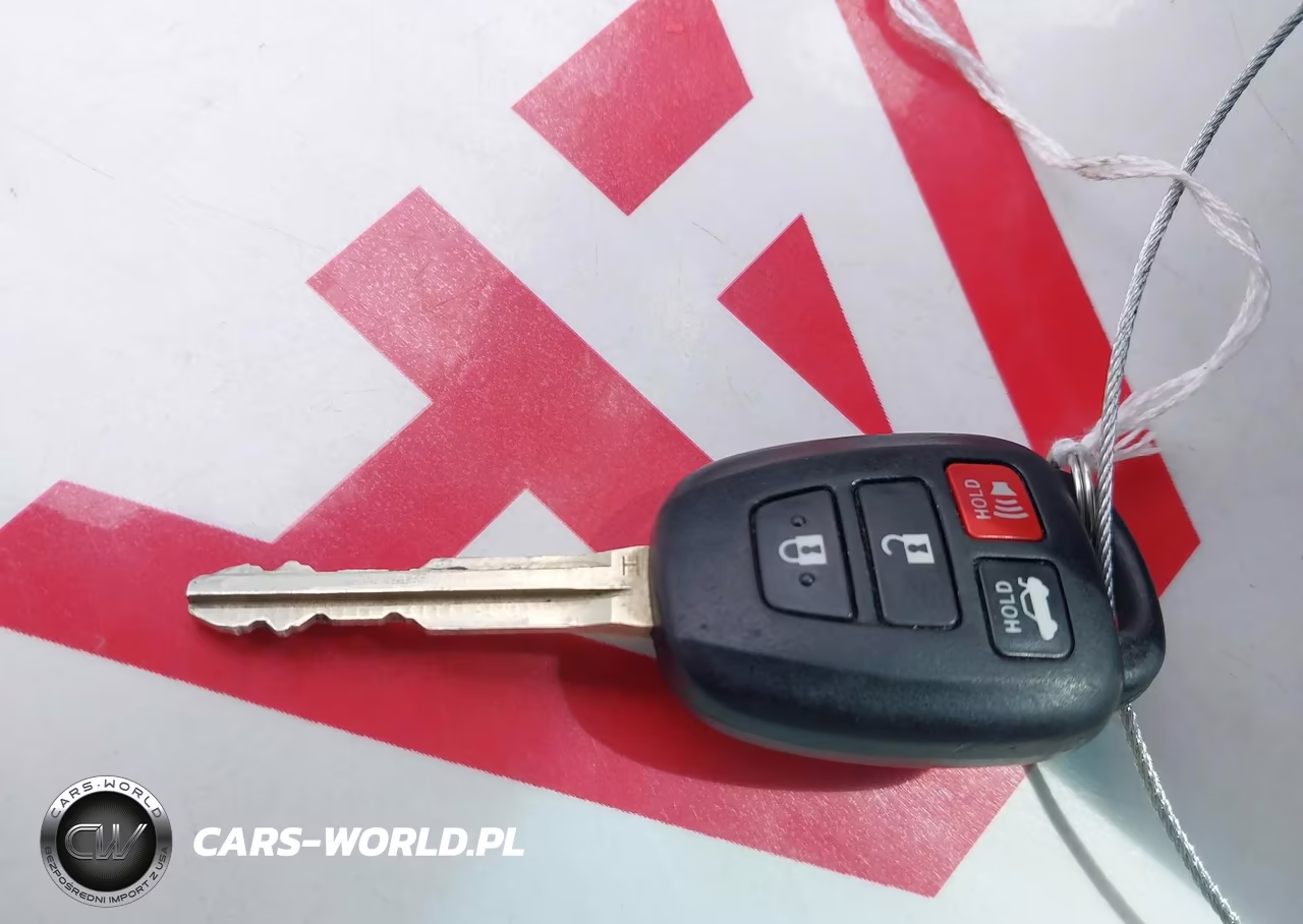 2017 Toyota Camry Le VIN:4T1BF1FK8HU703609 - 11