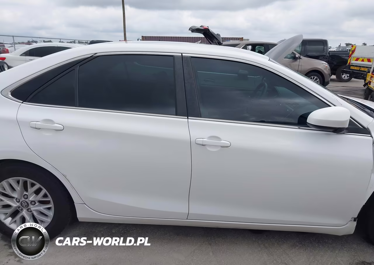 2017 Toyota Camry Le VIN:4T1BF1FK8HU703609 - 13