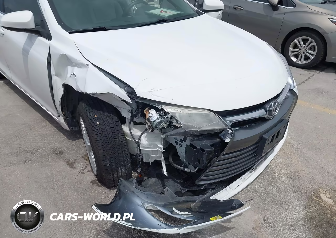 2017 Toyota Camry Le VIN:4T1BF1FK8HU703609 - 6
