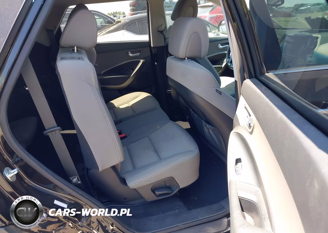 2017 Hyundai Santa Fe Se VIN:KM8SM4HF2HU169756 - 8
