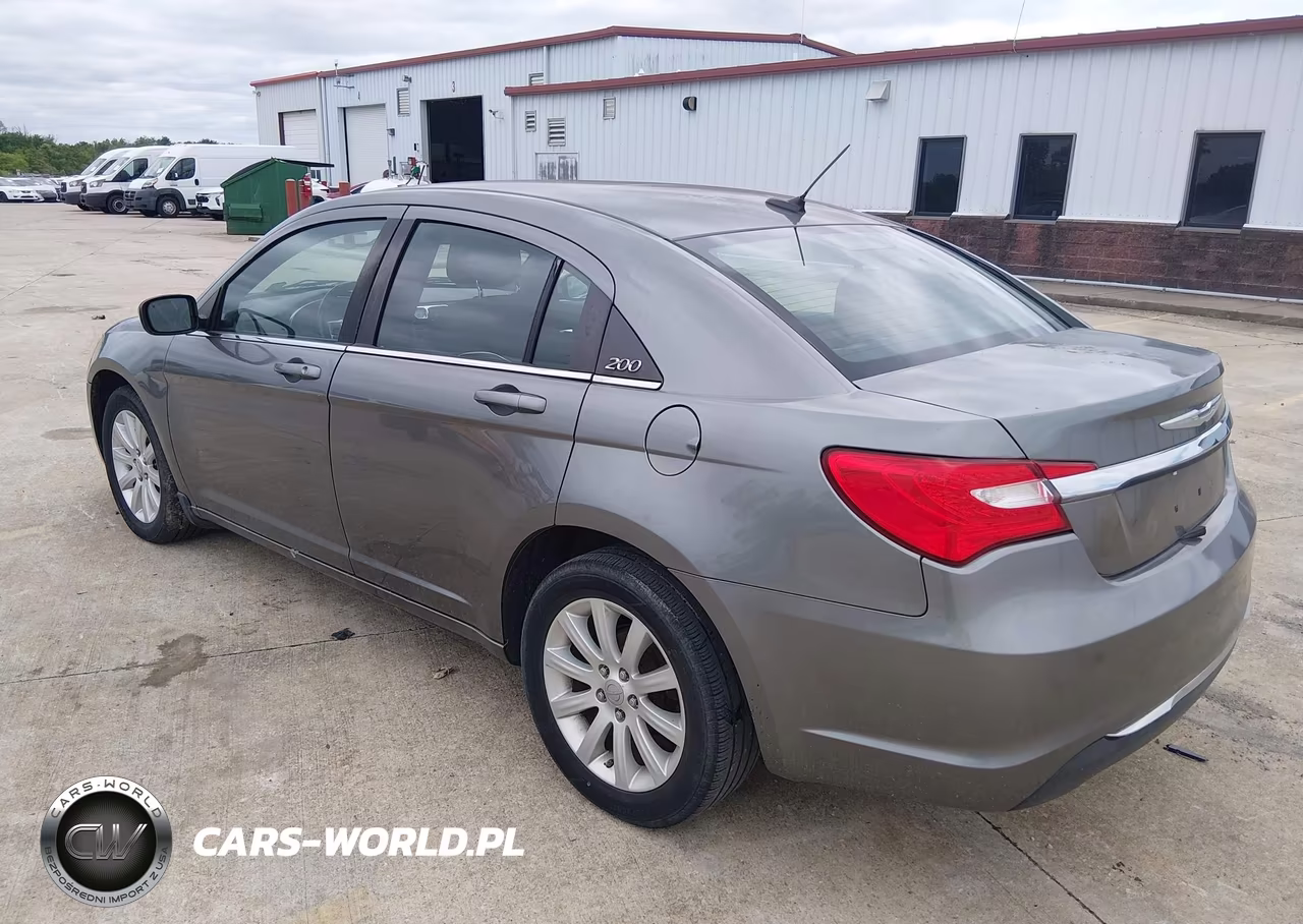 2012 Chrysler 200 Touring VIN:1C3CCBBB6CN164119 - 3