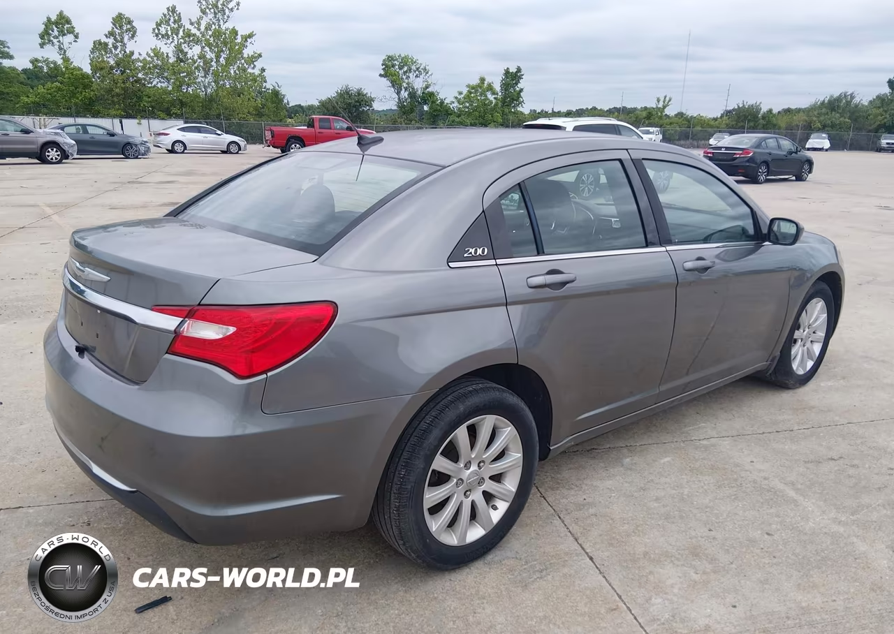 2012 Chrysler 200 Touring VIN:1C3CCBBB6CN164119 - 4