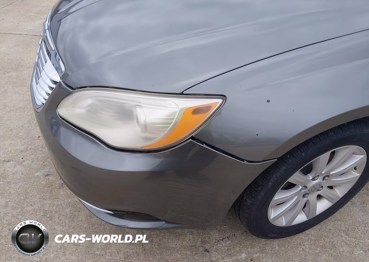 2012 Chrysler 200 Touring VIN:1C3CCBBB6CN164119 - 6