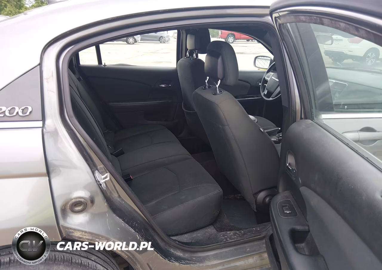 2012 Chrysler 200 Touring VIN:1C3CCBBB6CN164119 - 8