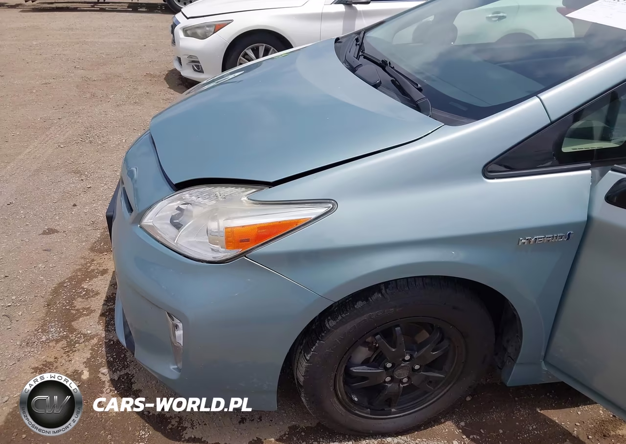 2014 Toyota Prius Two VIN:JTDKN3DU2E1835950 - 6