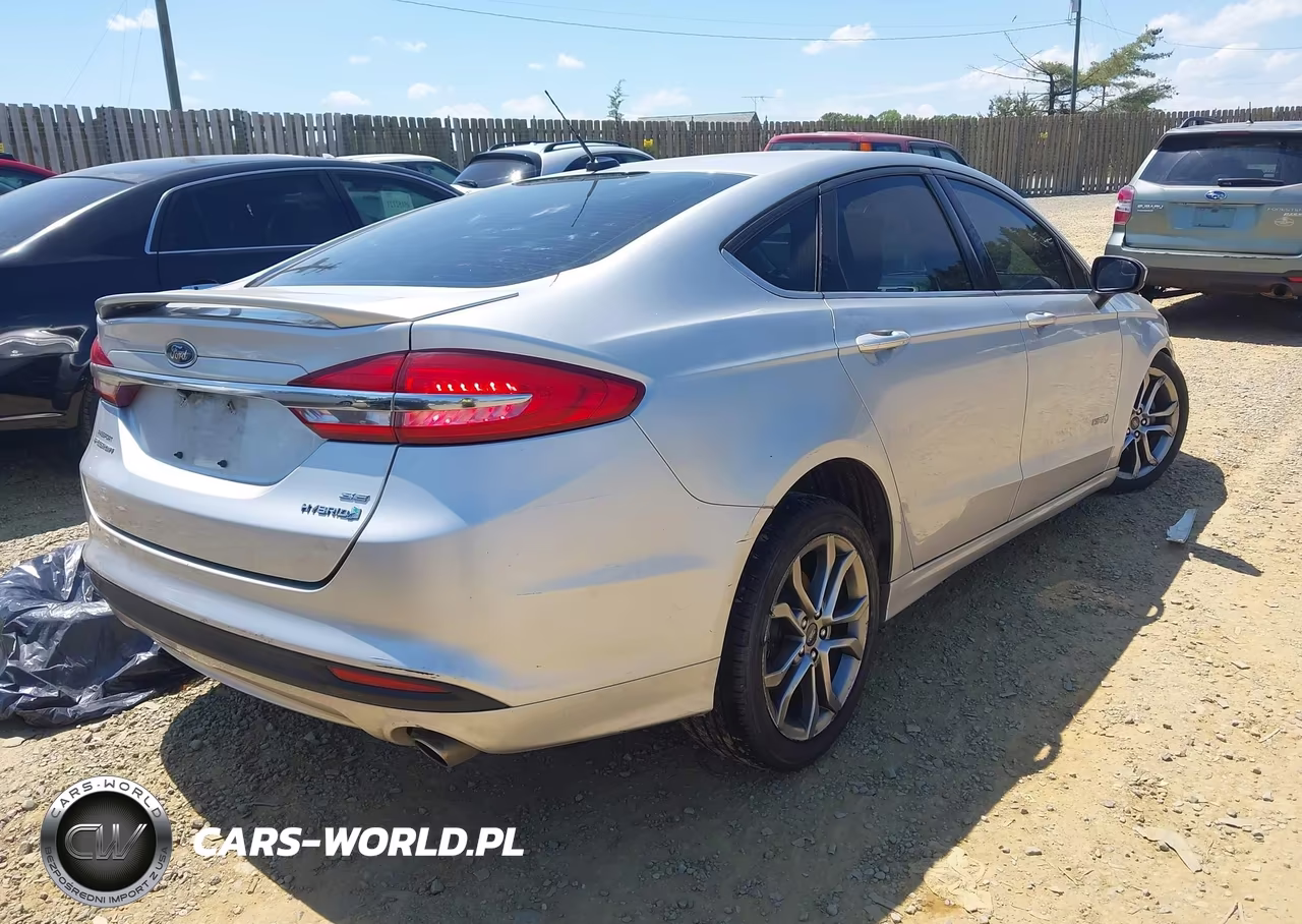 2017 Ford Fusion Hybrid Se VIN:3FA6P0LU5HR382175 - 4