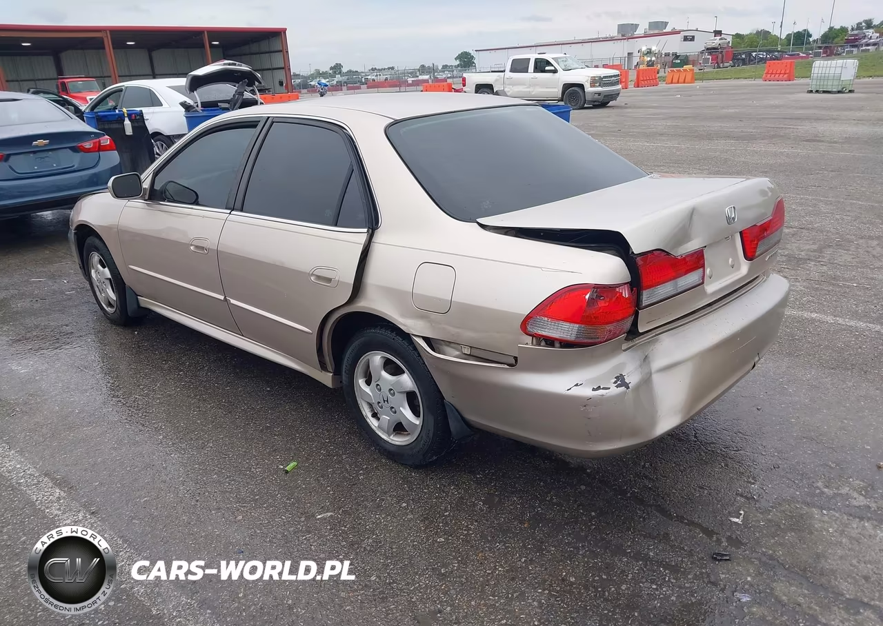 2000 Honda Accord 2.3 Ex VIN:1HGCG5667YA111282 - 3