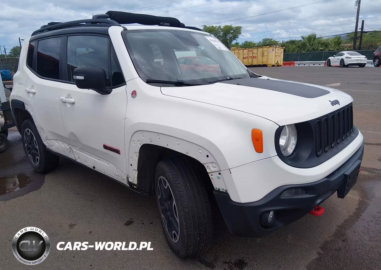 2016 Jeep Renegade Trailhawk – zdjęcie 1 z 16