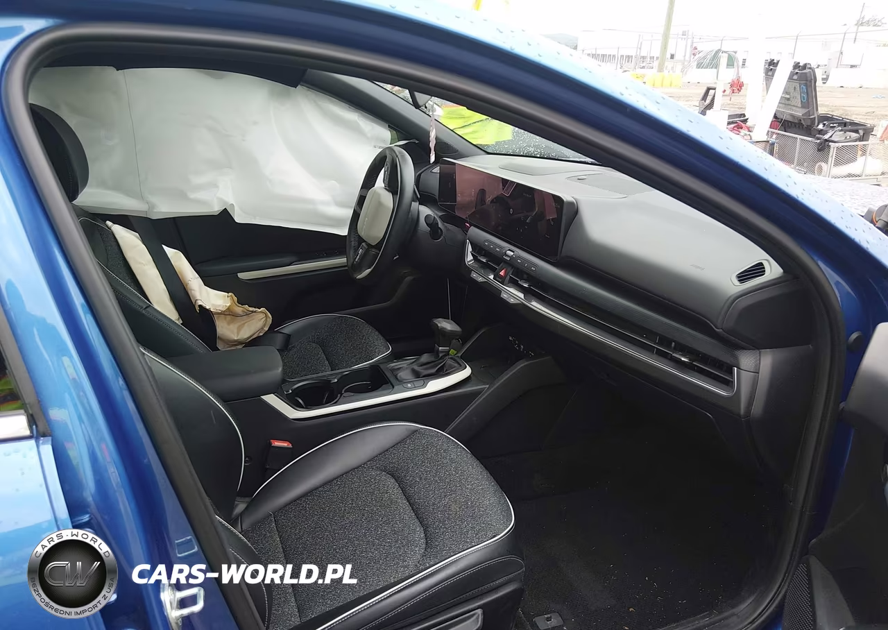 2025 Kia K4 Gt-Line VIN:3KPFW4DE5SE156776 - 5