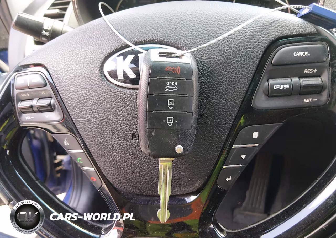 2018 Kia Forte S VIN:3KPFL4A74JE242948 - 11