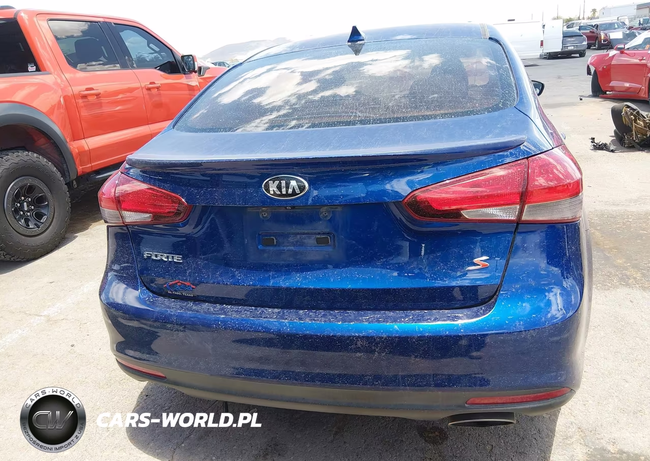 2018 Kia Forte S VIN:3KPFL4A74JE242948 - 17