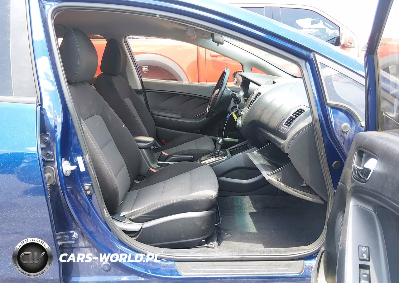 2018 Kia Forte S VIN:3KPFL4A74JE242948 - 5