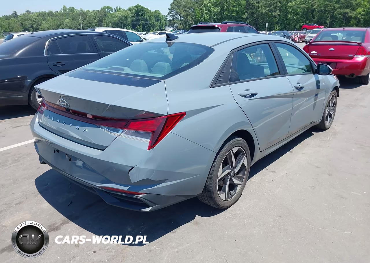 2023 Hyundai Elantra Sel VIN:KMHLS4AG4PU440988 - 4