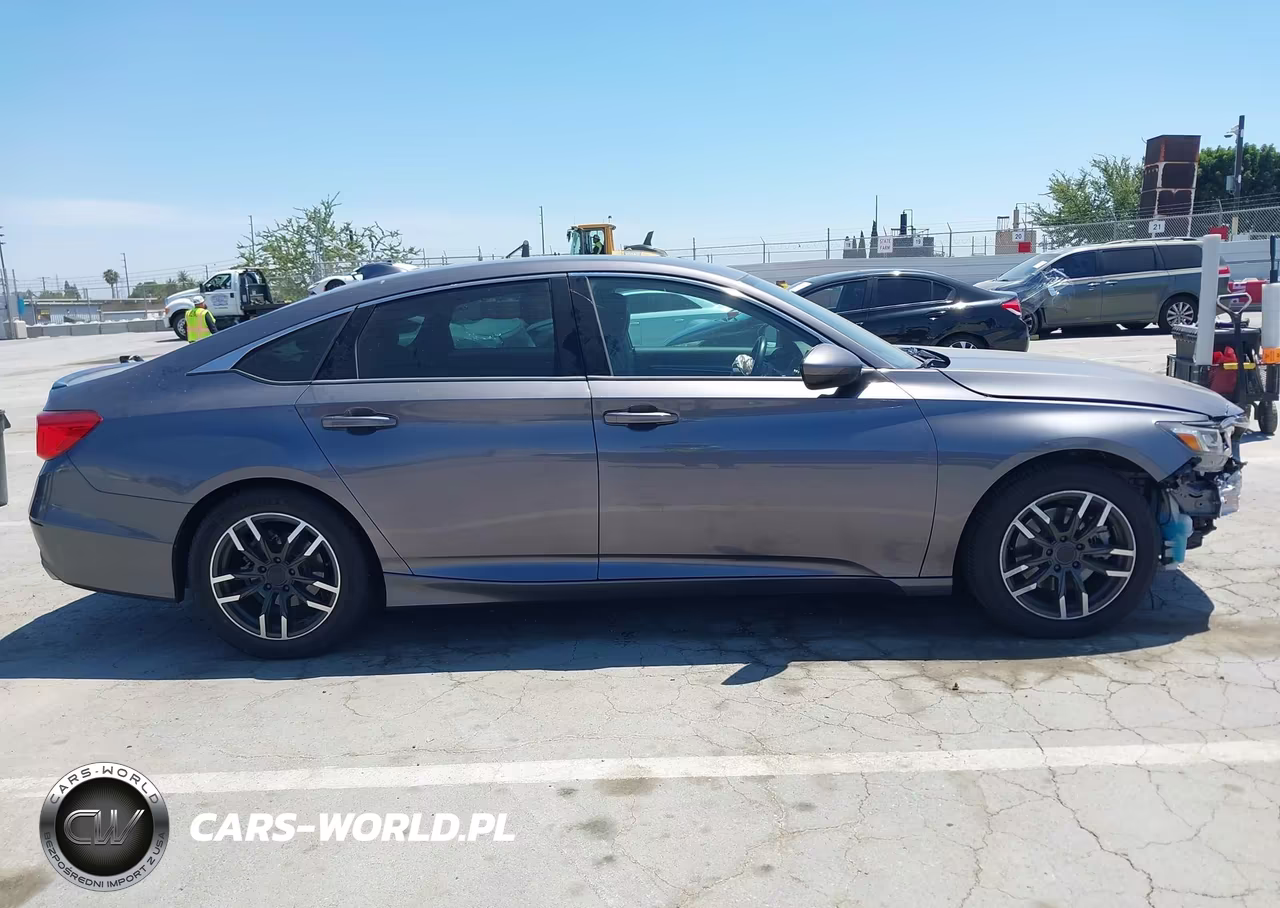 2018 Honda Accord Sport VIN:1HGCV1F35JA263992 - 14