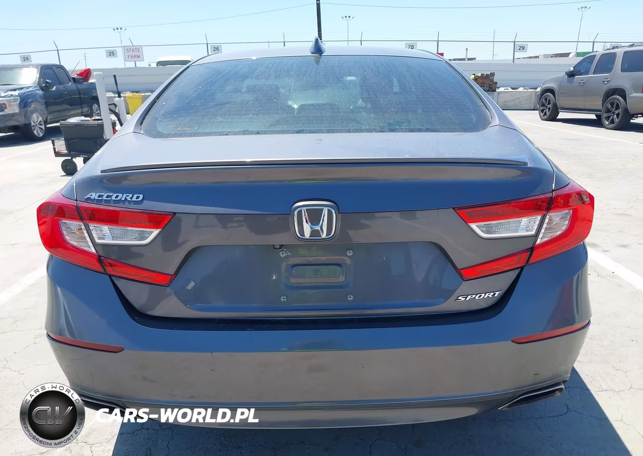 2018 Honda Accord Sport VIN:1HGCV1F35JA263992 - 17