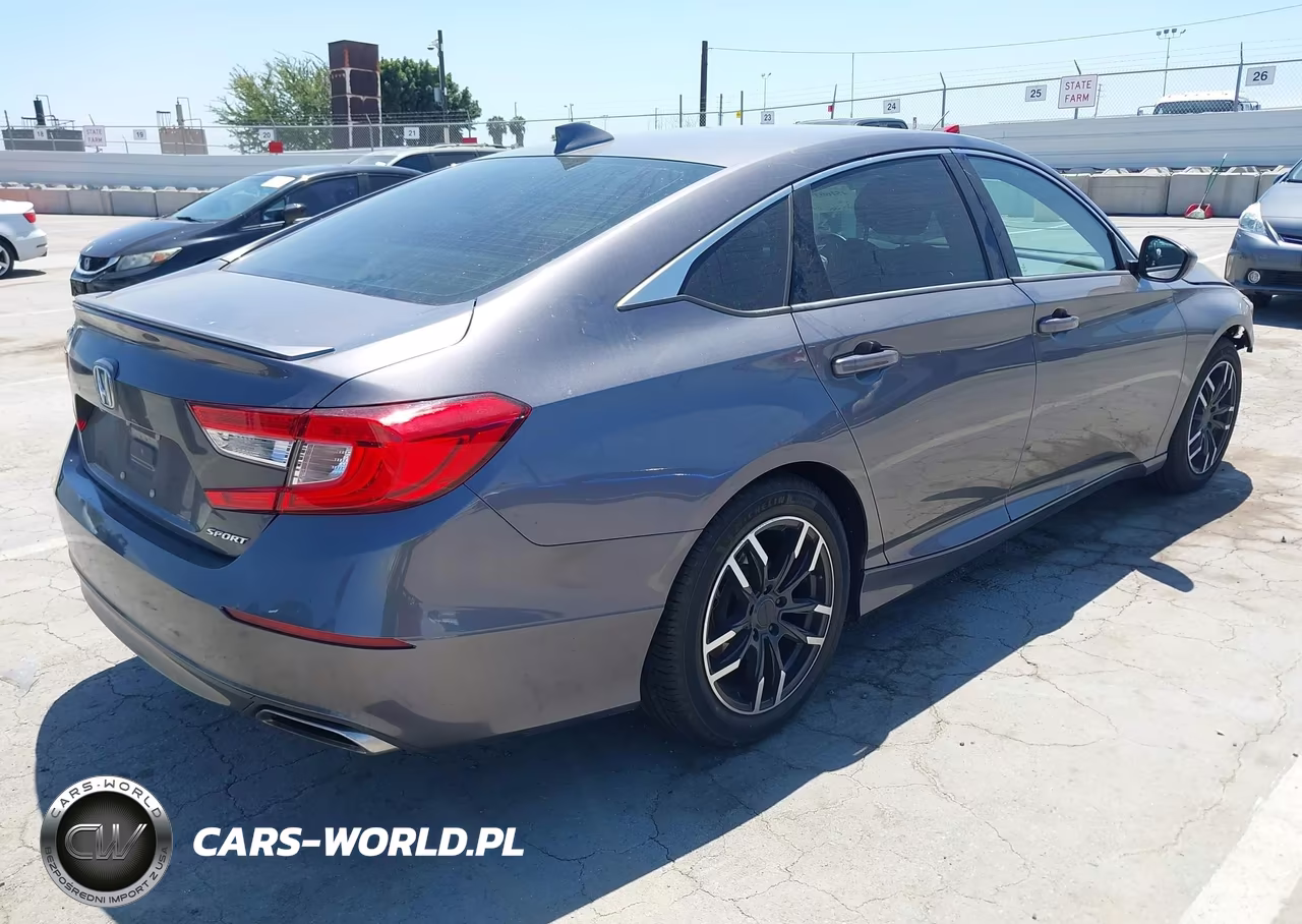 2018 Honda Accord Sport VIN:1HGCV1F35JA263992 - 4