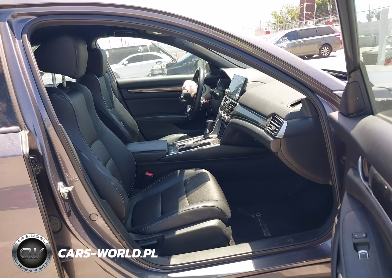 2018 Honda Accord Sport VIN:1HGCV1F35JA263992 - 5