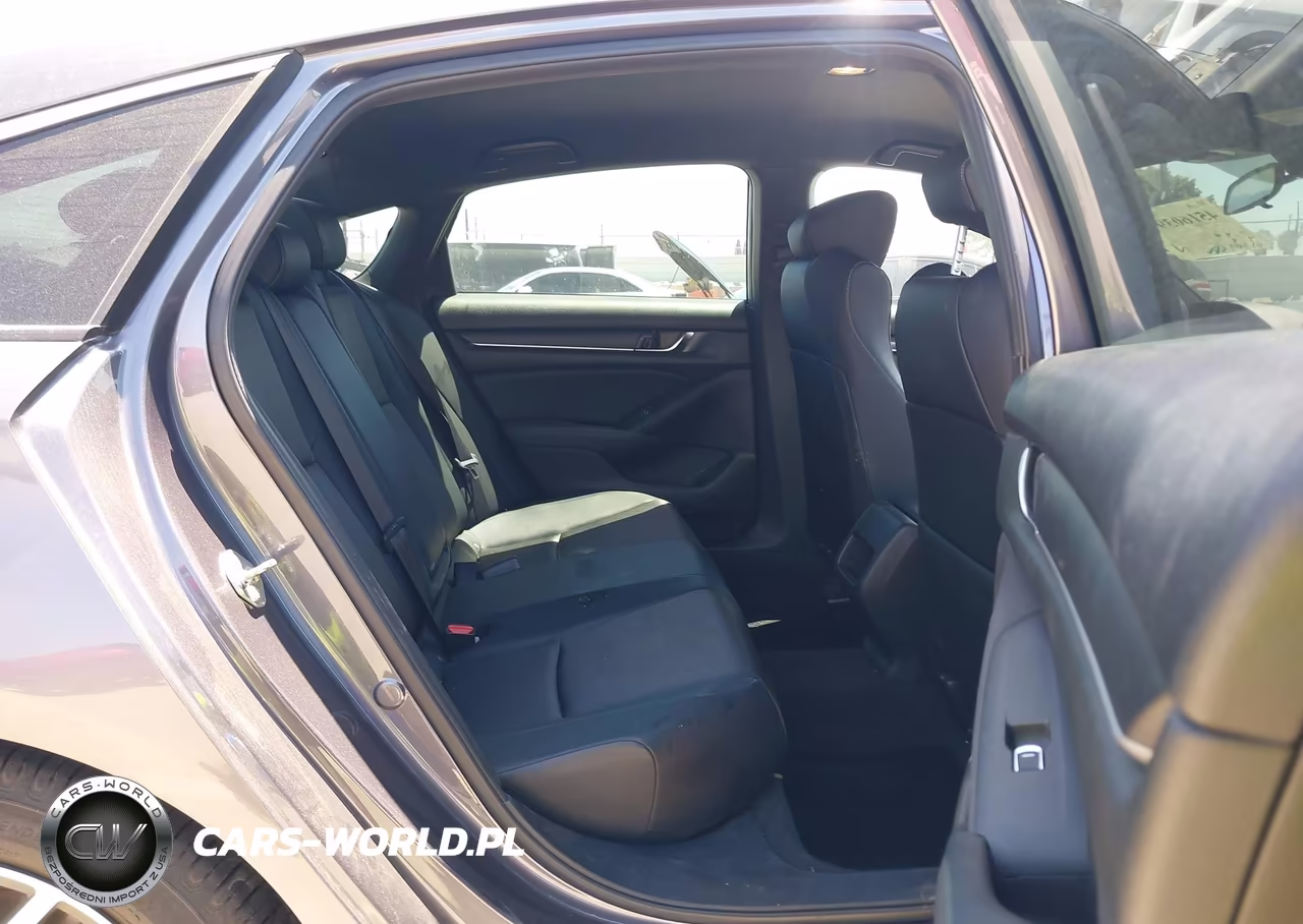 2018 Honda Accord Sport VIN:1HGCV1F35JA263992 - 8