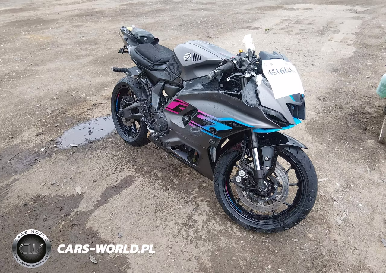 2024 Yamaha Yzfr7