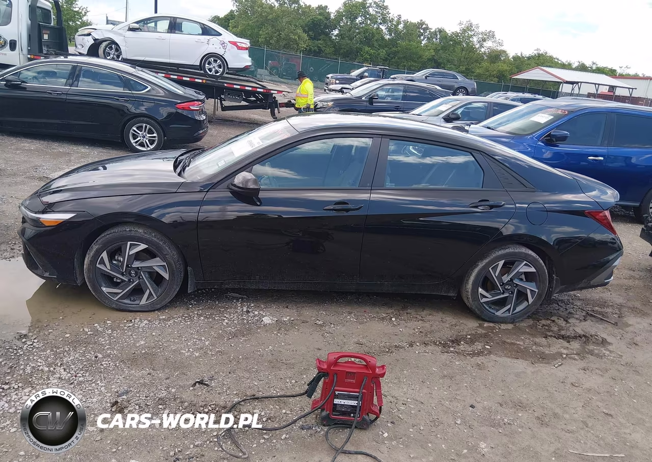 2025 Hyundai Elantra Sel Sport VIN:KMHLM4DG4SU060063 - 14
