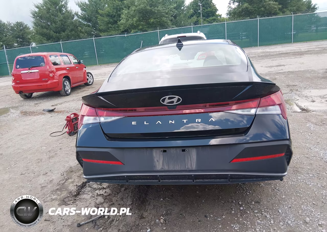 2025 Hyundai Elantra Sel Sport VIN:KMHLM4DG4SU060063 - 16