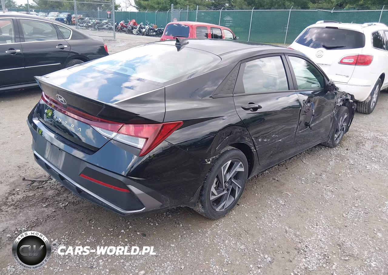2025 Hyundai Elantra Sel Sport VIN:KMHLM4DG4SU060063 - 4